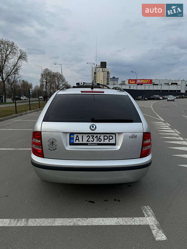 Универсал Skoda Fabia 2003 в Киеве