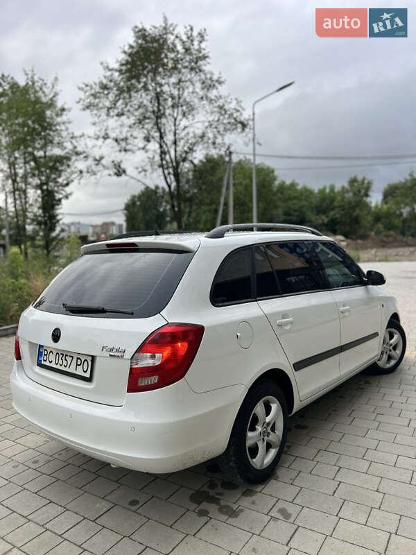 Универсал Skoda Fabia 2010 в Ивано-Франковске