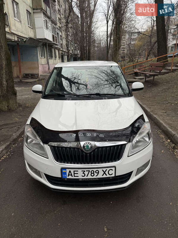 Хетчбек Skoda Fabia 2011 в 