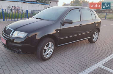 Хетчбек Skoda Fabia 2005 в Нововолинську