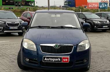 Хэтчбек Skoda Fabia 2007 в 