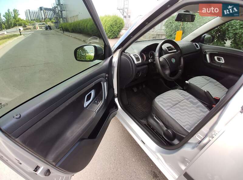 Универсал Skoda Fabia 2008 в Кривом Роге