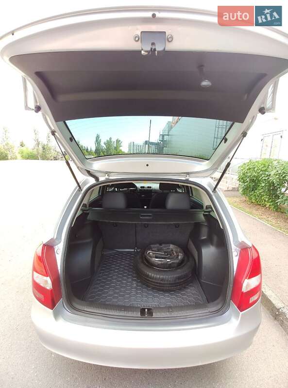 Универсал Skoda Fabia 2008 в Кривом Роге