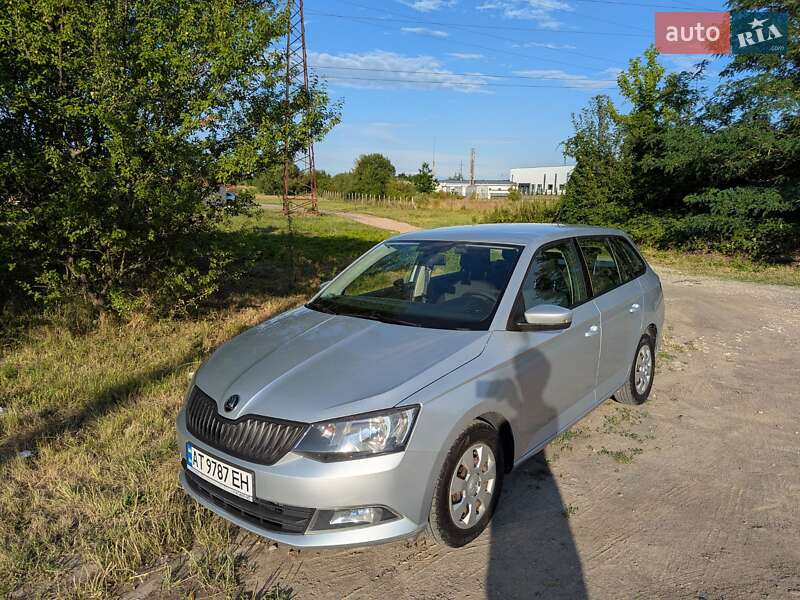 Універсал Skoda Fabia 2015 в Івано-Франківську