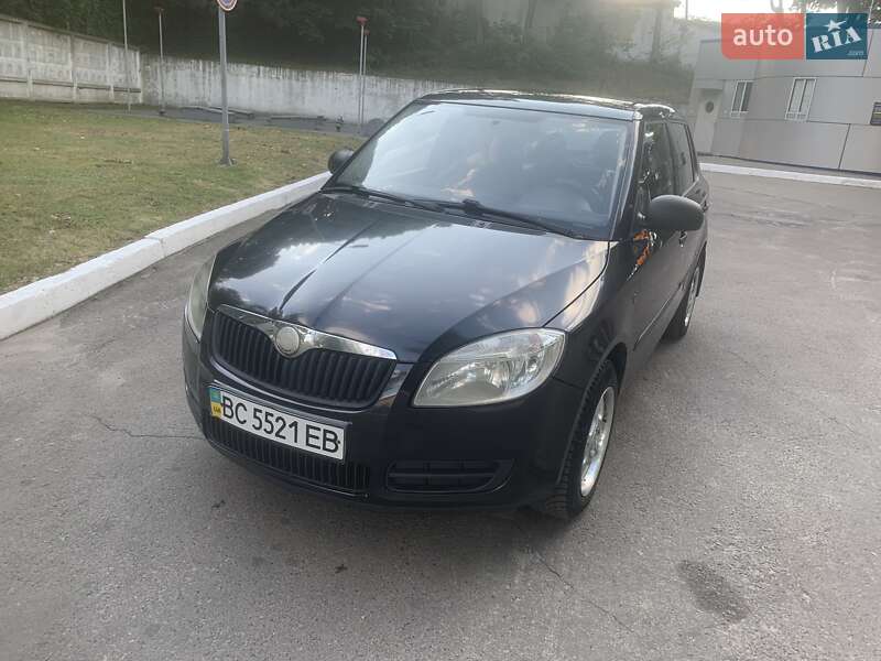 Хэтчбек Skoda Fabia 2008 в Львове