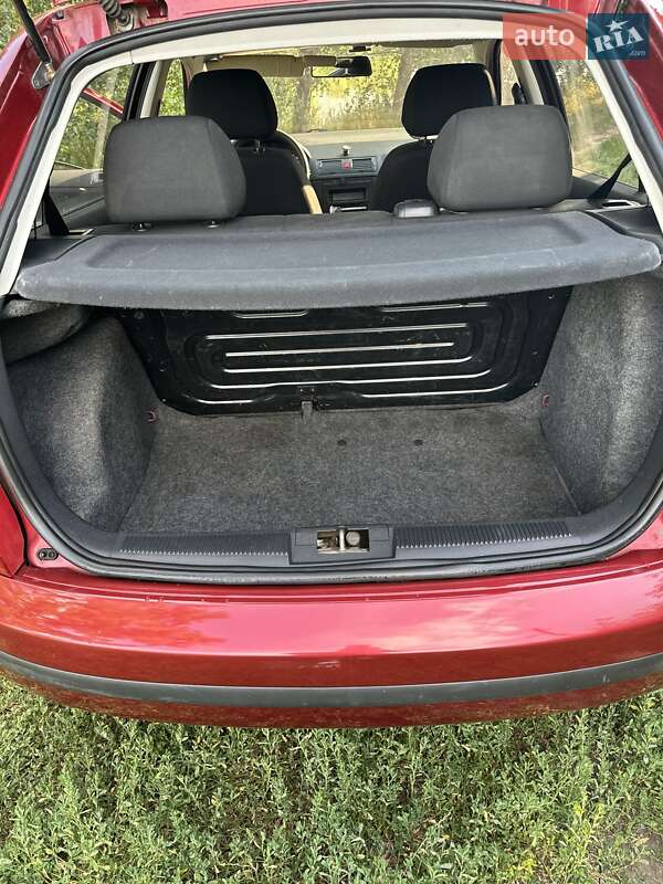Седан Skoda Fabia 2006 в Полтаве