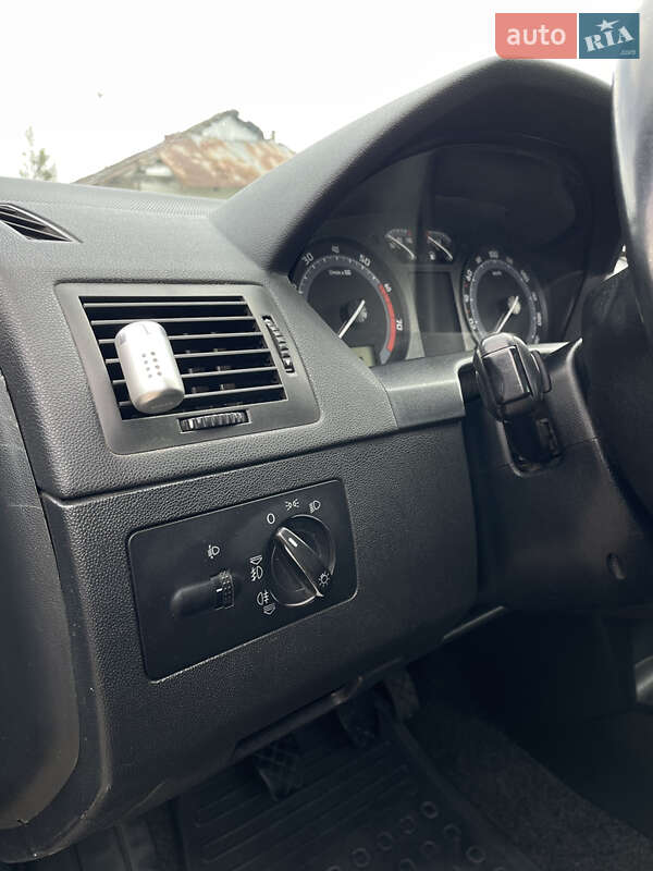 Универсал Skoda Fabia 2005 в Отынии