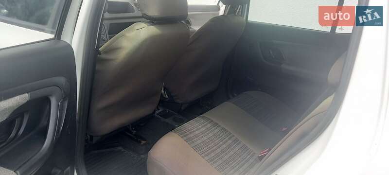 Хэтчбек Skoda Fabia 2011 в Бориславе