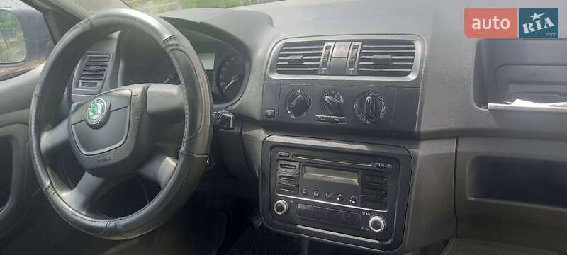 Хэтчбек Skoda Fabia 2011 в Бориславе