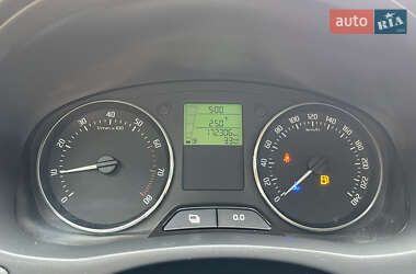 Хэтчбек Skoda Fabia 2014 в 