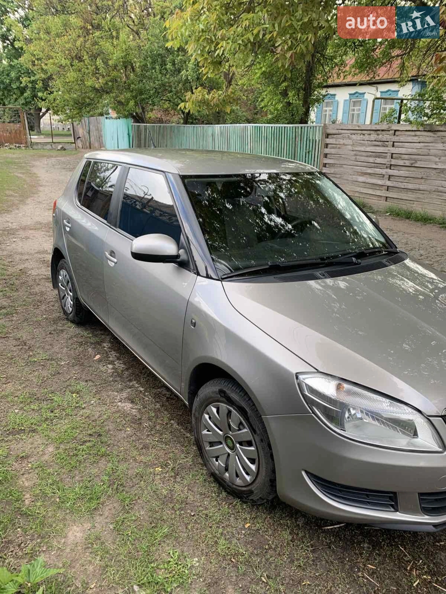 2010 Skoda Fabia - мініатюра 2