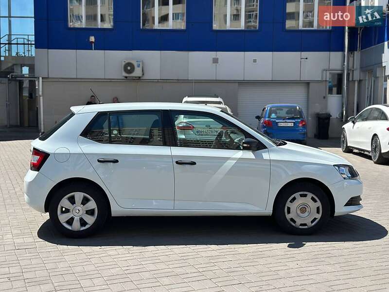 Хэтчбек Skoda Fabia 2017 в Одессе