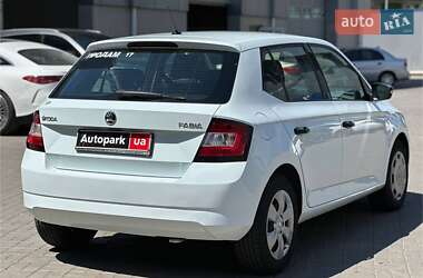 Хэтчбек Skoda Fabia 2017 в 