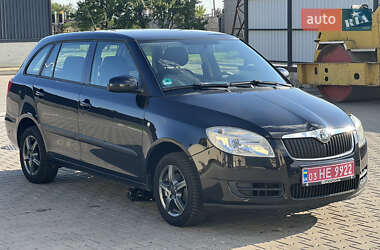Универсал Skoda Fabia 2010 в 