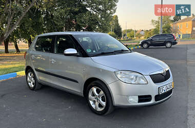 Хэтчбек Skoda Fabia 2009 в 