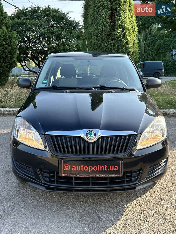 Хэтчбек Skoda Fabia 2011 в Сумах