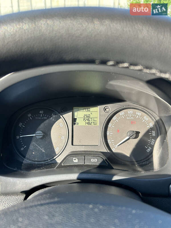 Хэтчбек Skoda Fabia 2011 в Сумах