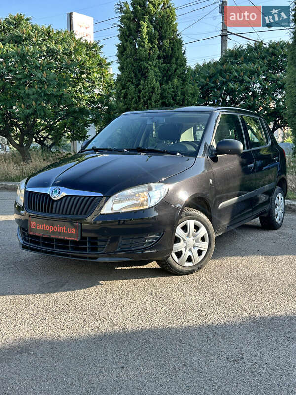 Хэтчбек Skoda Fabia 2011 в Сумах