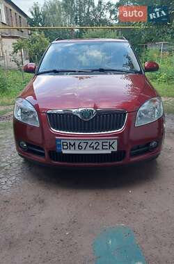 Хэтчбек Skoda Fabia 2008 в 