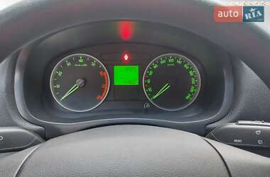 Хэтчбек Skoda Fabia 2008 в 