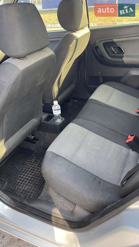 Хэтчбек Skoda Fabia 2010 в Виннице