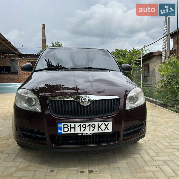 Хэтчбек Skoda Fabia 2012 в Ананьеве