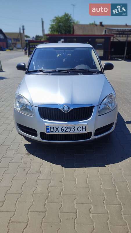 Хэтчбек Skoda Fabia 2009 в Полонном