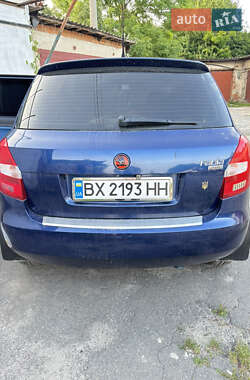 Хэтчбек Skoda Fabia 2007 в 