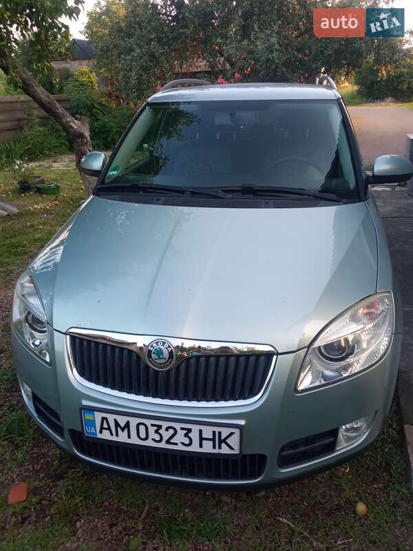 Универсал Skoda Fabia 2009 в Житомире