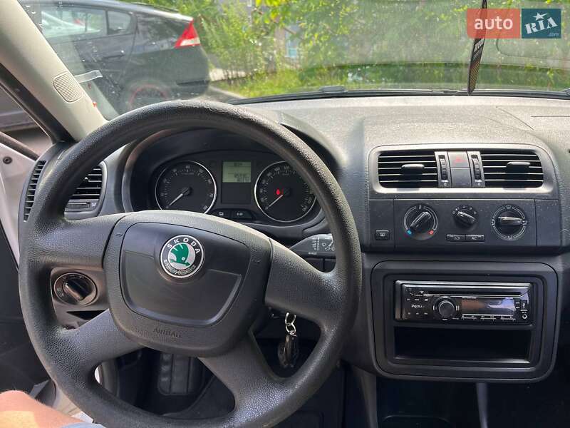 Хетчбек Skoda Fabia 2012 в Львові