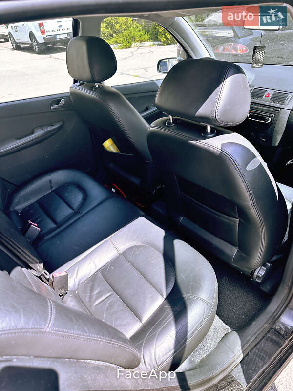 Універсал Skoda Fabia 2004 в Києві