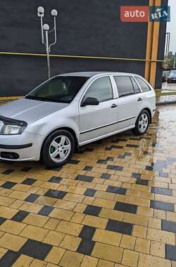 Универсал Skoda Fabia 2005 в Виннице