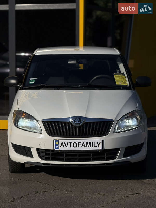 Хэтчбек Skoda Fabia 2013 в Киеве