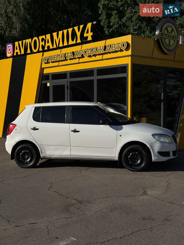 Хэтчбек Skoda Fabia 2013 в Киеве