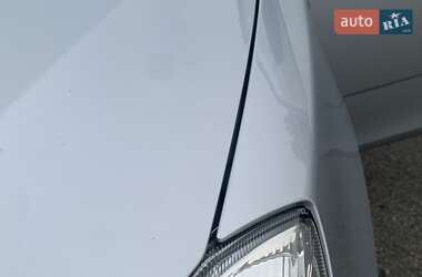 Хэтчбек Skoda Fabia 2012 в 