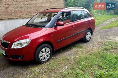 Хэтчбек Skoda Fabia 2008 в 