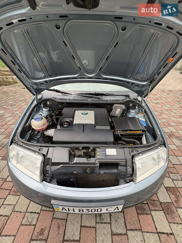 Хэтчбек Skoda Fabia 2004 в Стрые
