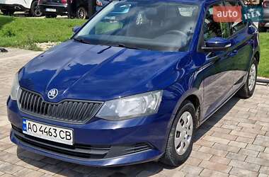 Хэтчбек Skoda Fabia 2015 в Ужгороде