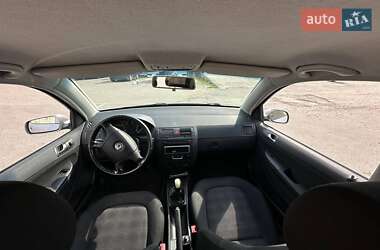 Універсал Skoda Fabia 2004 в Луцьку