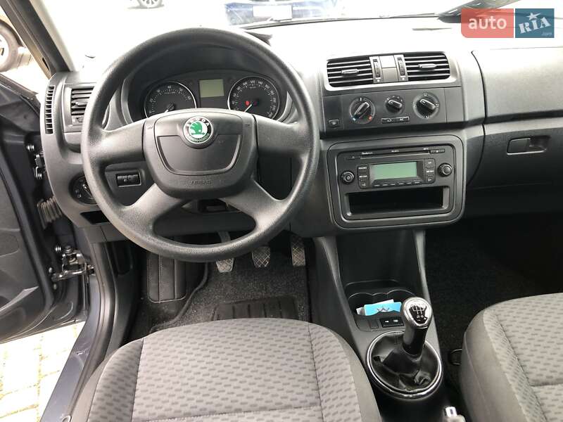 Универсал Skoda Fabia 2011 в Черновцах
