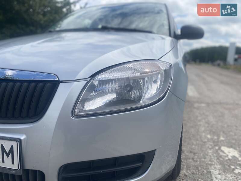 Універсал Skoda Fabia 2009 в Кропивницькому