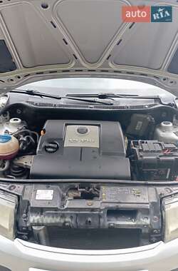 Седан Skoda Fabia 2006 в Харькове