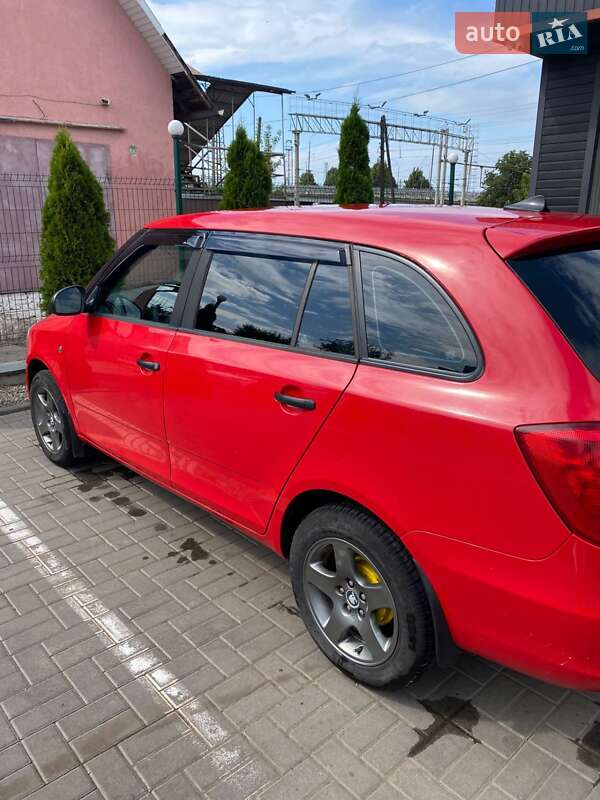 Універсал Skoda Fabia 2012 в Харкові