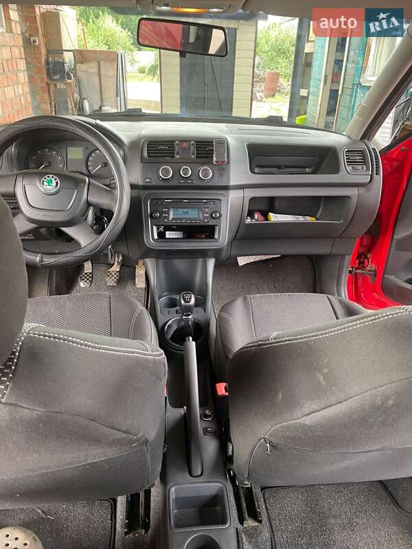 Універсал Skoda Fabia 2012 в Харкові