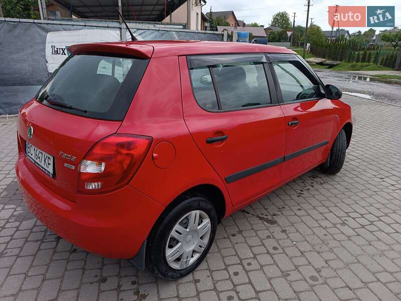 Хэтчбек Skoda Fabia 2012 в Львове