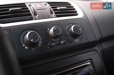 Хэтчбек Skoda Fabia 2009 в 