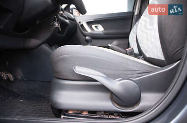 Хэтчбек Skoda Fabia 2009 в 