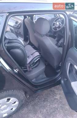 Универсал Skoda Fabia 2010 в 