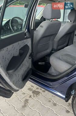 Универсал Skoda Fabia 2002 в 