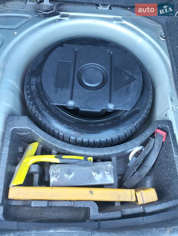 Універсал Skoda Fabia 2004 в Сумах